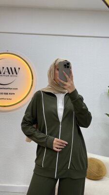 1 AL 1 BEDAVA - Çizgili Eşofman Takımı - 12