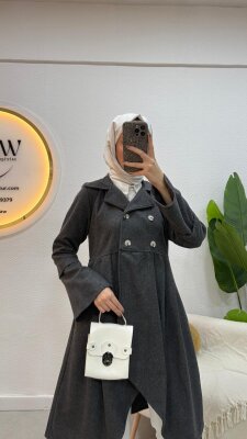 1 AL 1 BEDAVA - Düğmeli Kaşe Kaban - 9