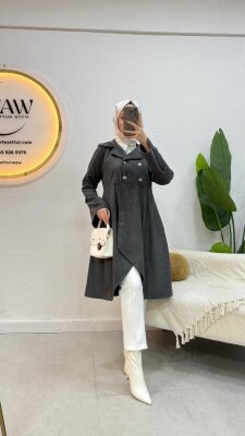1 AL 1 BEDAVA - Düğmeli Kaşe Kaban - 8